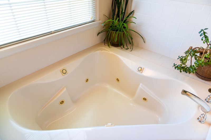 Soaking Bathtub with Deep Basin